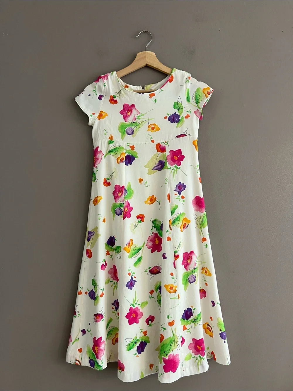 American Girl Girls Floral A-Line Dress White Watercolor Flower Print * Flaw